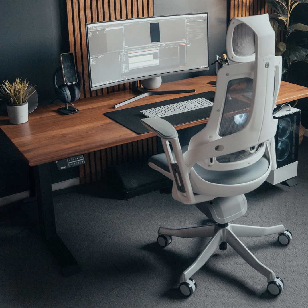 Almost Perfect Desky Pro+ Ergonomic Chair - Image 5
