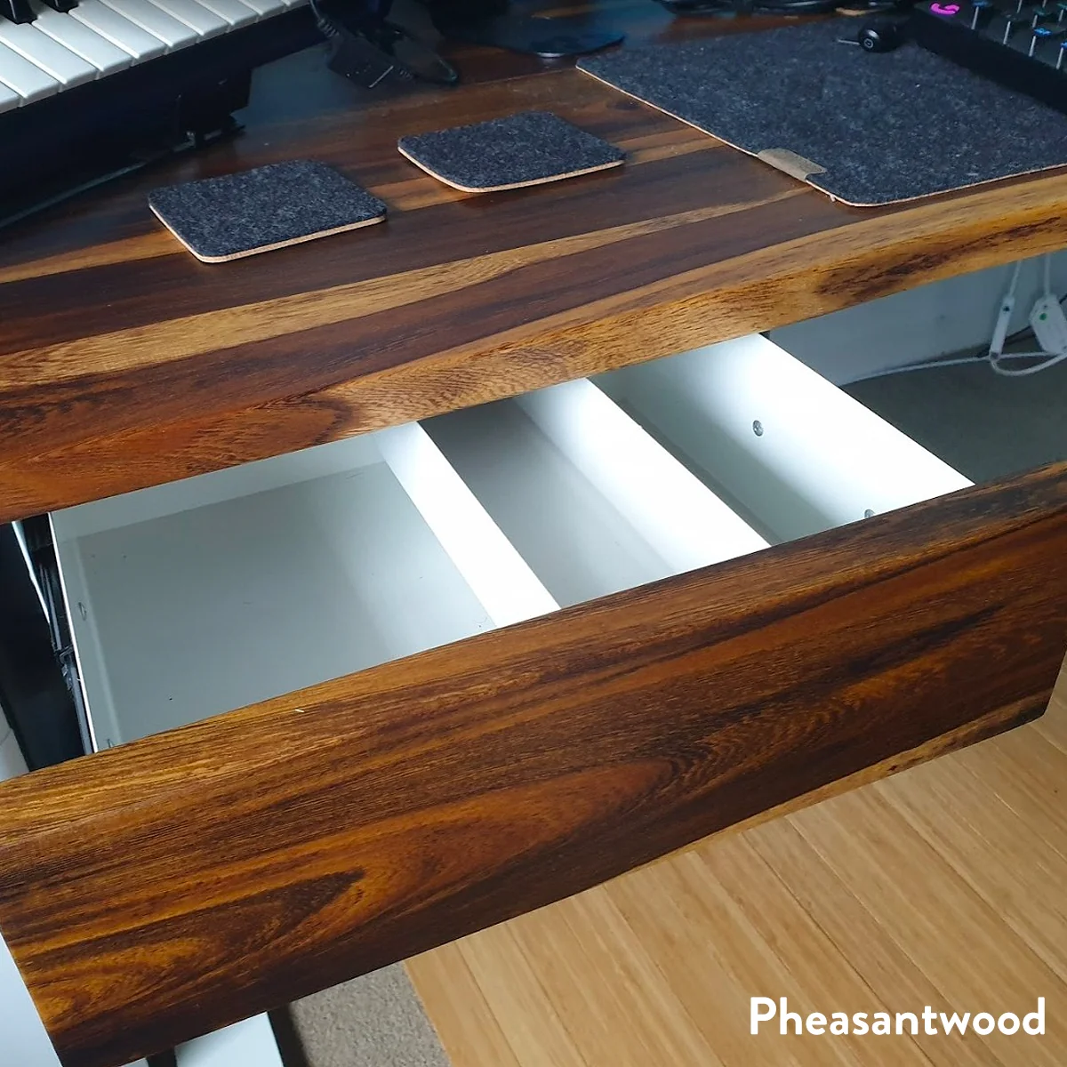 Desky Minimal Under Desk Drawer - Image 9