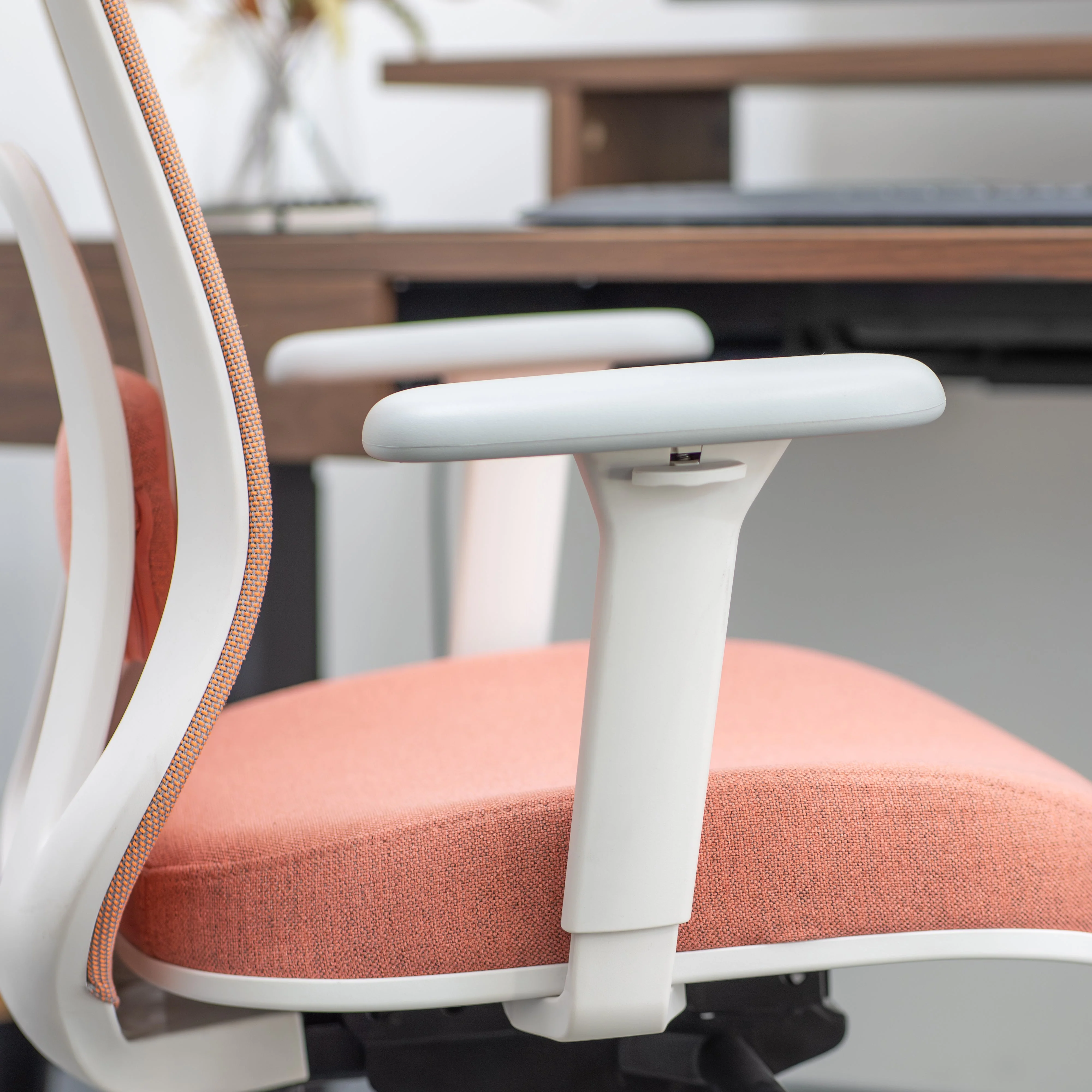 Desky Regal Mesh Office Chair - Image 6