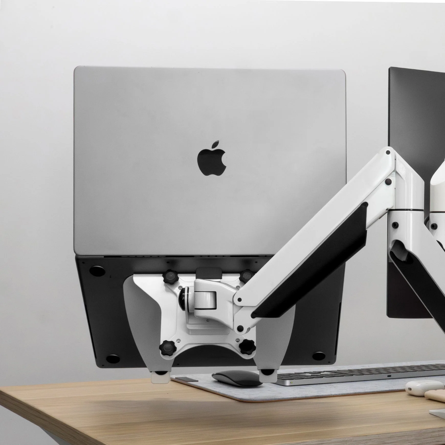 Desky Universal Laptop Mount - Image 3