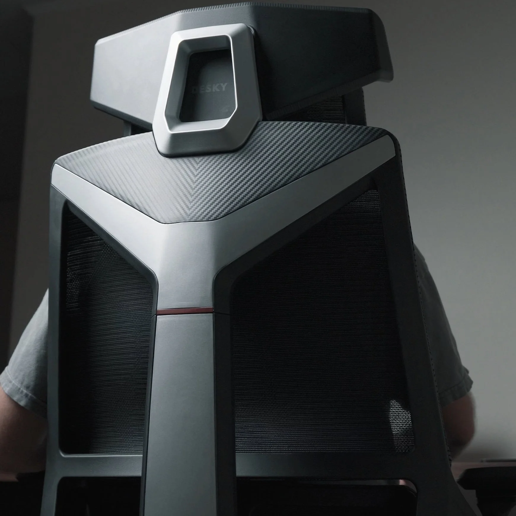 Desky Vanguard Gaming Chair - Image 12