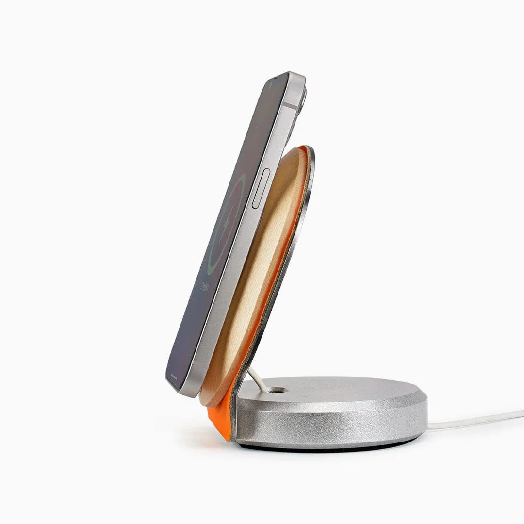Desky Wooden Magsafe Stand - Image 14