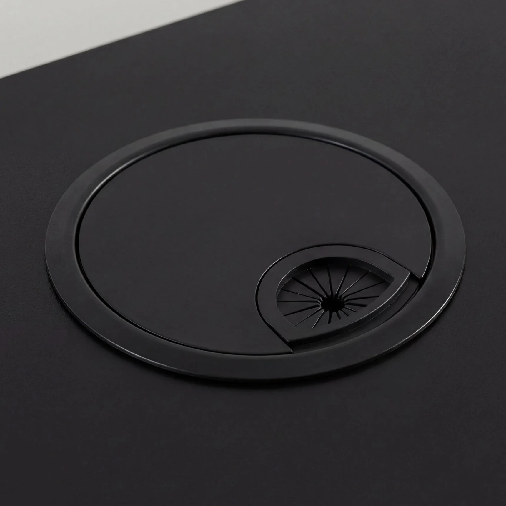 Desky Metal Grommet Cover - Image 3
